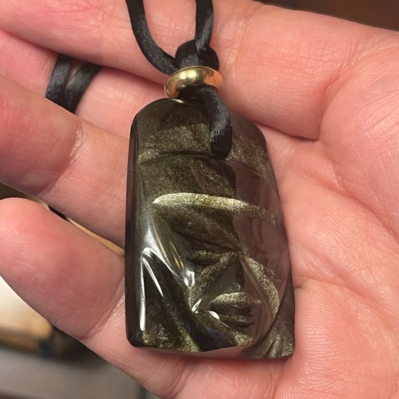 Mexican Mayan hand carved black obsidian mask pendant necklace - Picture 8 of 11